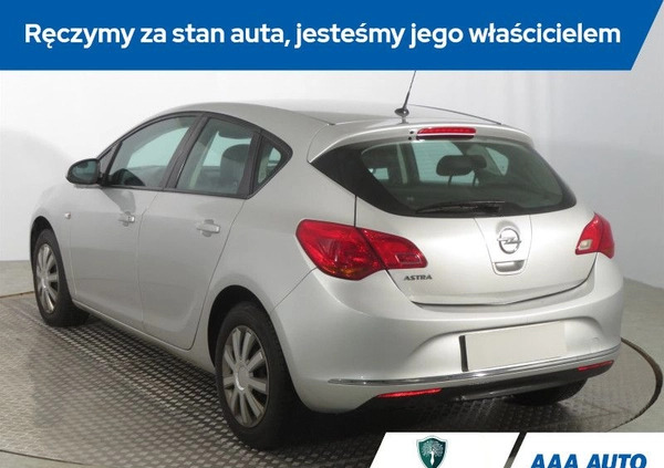 Opel Astra cena 24000 przebieg: 191574, rok produkcji 2015 z Barlinek małe 121